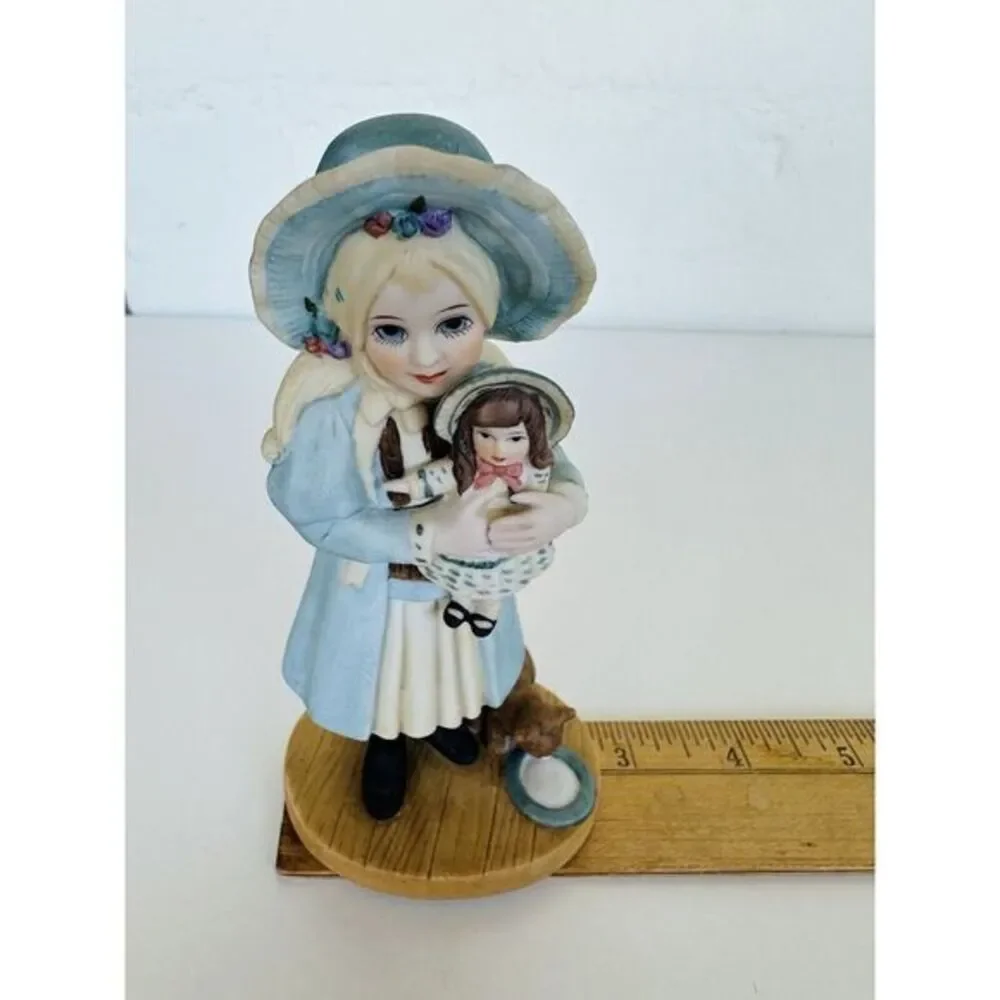 Porcelain Stacy Figurine Holding Doll Cat Drinking Milk Jan Hagara Limited #2657